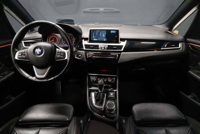 BMW 2-SERIE Active Tourer 225xe High Executive [HEAD-UP DISPLAY, CRUISE CONTROL, PDC ACHTER, BLUETOOTH TELEFOON, STOELVERWARMING, CLIMATE CONTROL, AUTOMATISCHE ACHTERKLEP, NAVIGATIE, NIEUWSTAAT]