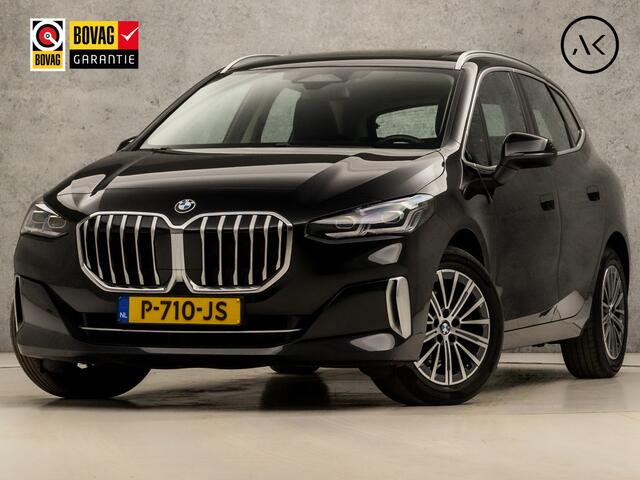 BMW 2-SERIE Active Tourer 218i Sportline Automaat (PANORAMADAK, LIVE COCKPIT PLUS, APPLE CARPLAY, HARMAN/KARDON, CAMERA, TREKHAAK, LEDEREN SPORTSTOELEN, ELEK ACHTERKLEP, NIEUWE APK, NIEUWSTAAT)