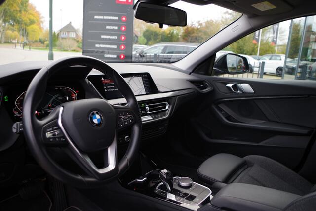 BMW 2-SERIE Gran Coupé 218i Automaat Sport Line Business Edition, LED, Sportstoelen, Cruise Control, Carplay, Camera