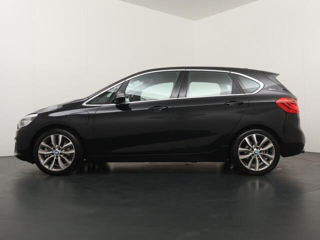BMW 2-SERIE Active Tourer 225xe iPerformance Executive Automaat - Plug-in Hybride - Navigatie - LED koplampen