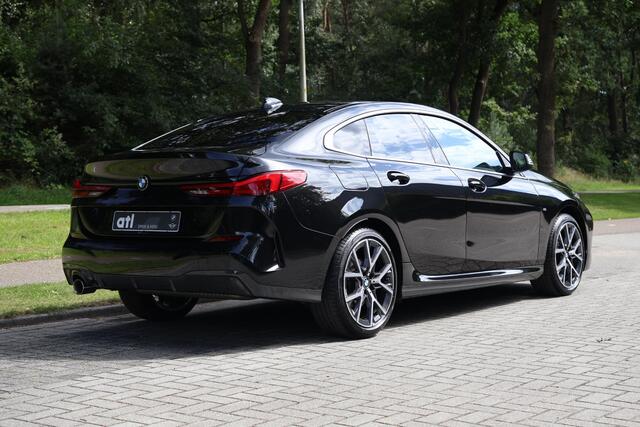 BMW 2-SERIE Gran Coupé 218i M Sport Edition M-Sport | Adap Cruise | Live Cockpit | Stuurwielverwarming | Parkeerhulpsysteem | DAB | Stoelverwarming | Shadowline | Grootlichtassistent | etc.