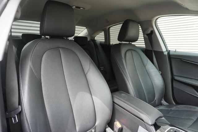 BMW 2-SERIE Gran Coupé 218i High Executive | Parking Pack | HiFi System | Model Luxury Line | Parking Assistant | Achteruitrijcamera