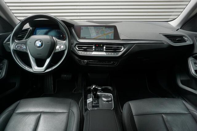 BMW 2-SERIE Gran Coupé 218i High Executive | Parking Pack | HiFi System | Model Luxury Line | Parking Assistant | Achteruitrijcamera