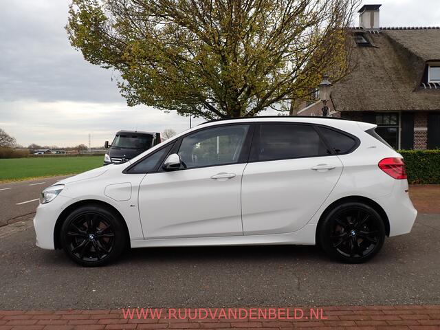 BMW 2-SERIE Active Tourer 225XE M-PAKKET SHADOWLINE 94%SOH SPORTLEER/KEYLESS/NAVI