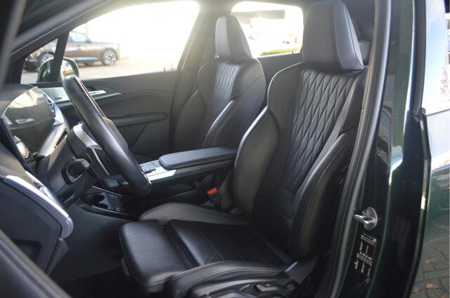 BMW 2-SERIE Active Tourer 218i High Executive M Sport Automaat / Panoramadak / Sportstoelen / Comfort Access / Adaptief M Onderstel / Head-Up / Adaptieve LED / Parking Assistant Plus