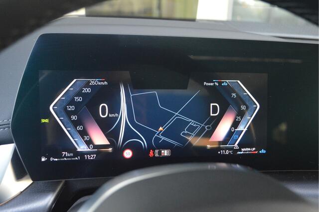 BMW 2-SERIE Active Tourer 218i High Executive M Sport Automaat / Panoramadak / Sportstoelen / Comfort Access / Adaptief M Onderstel / Head-Up / Adaptieve LED / Parking Assistant Plus