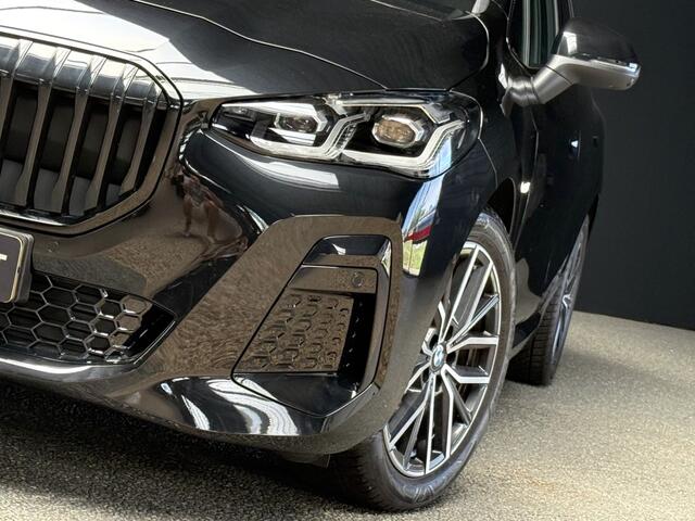 BMW 2-SERIE ACTIVE TOUR. 223i Auto M-sport/ Vol leder/ Panoramadak/ Camera