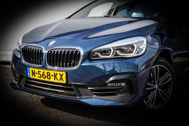 BMW 2-SERIE GRAN TOURER 216i 7p. Business Edition Trekhaak/ Head up/ Sportstoelen/ Half leer/ Pdc/ Cruise control/ Full led/ Elektr. achterklep