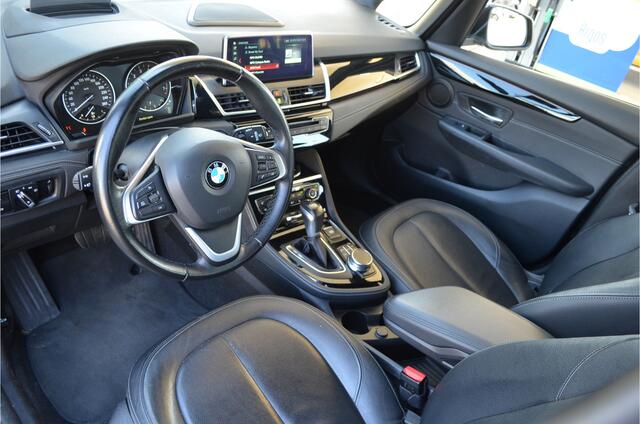 BMW 2-SERIE GRAN TOURER 218i 7p. High Executive Elektr a.klep | Groot navi | Leer | Stoelverwarming | a.Camera | Head up | LED koplampen