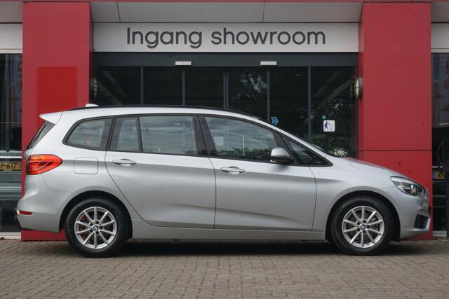 BMW 2-SERIE GRAN TOURER 216d Centennial High Executive | Leder | Cruise Control | Navigatie | PDC | Trekhaak |