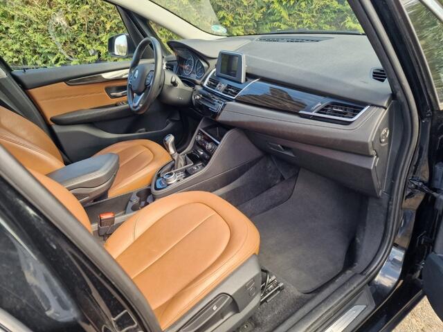BMW 2-SERIE GRAN TOURER 216i Executive, Luxury, Leder, xenon