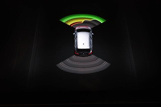 BMW 2-SERIE GRAN TOURER 218i 7p. High Executive | LUXURY LINE | STOELVERWARMING | APPLE | TREKHAAK | 18"