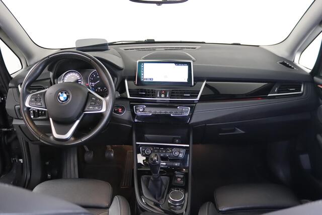 BMW 2-SERIE GRAN TOURER 218i High Executive Edition 7-Persoons, Panoramadak, Volleder, Cruise Control, Stoelverwarming,