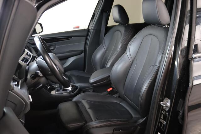 BMW 2-SERIE GRAN TOURER 218i High Executive Edition 7-Persoons, Panoramadak, Volleder, Cruise Control, Stoelverwarming,