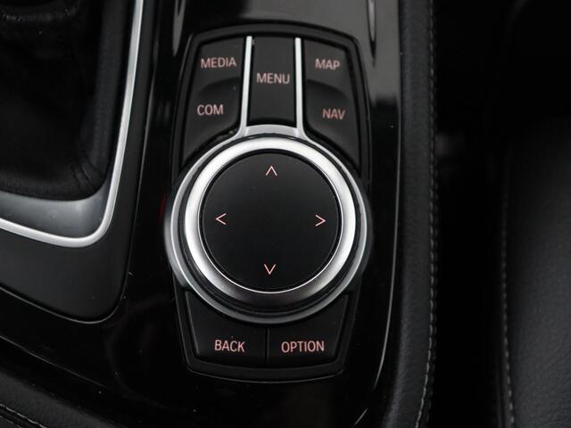 BMW 2-SERIE GRAN TOURER 218i High Executive 7-persoons | Sport Line | Head-Up | Trekhaak | Sportstoelen | Full LED | Navigatie | Climate control | Parkeerhulp | Cruise control