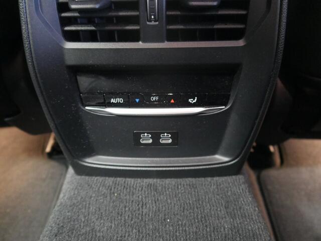 BMW 3-SERIE Touring 330e M-Sport | 2024 | Hifi | Camera | Curved Display | 18"