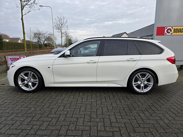 BMW 3-SERIE Touring 318i M Sport Edition / Stoelverwarming / LED / PDC