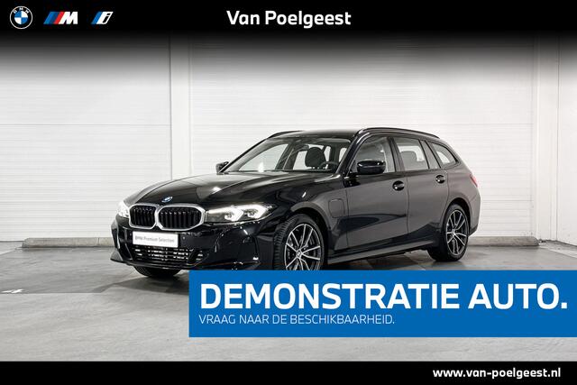 BMW 3-SERIE Touring 330e | Curved Display | Parking Assistant | Stoel Verwarming
