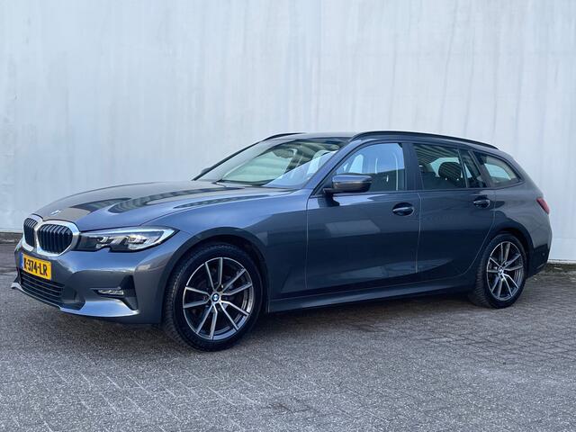BMW 3-SERIE Touring 318i Exec. Ed. / Trkhk /18inch vlg/ Carplay