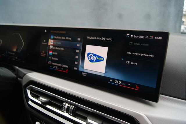 BMW 3-SERIE Touring 330e 292PK Facelift Shadowline Widescreen/wegkl.trhk/Carplay/Sportstoelen Aut8