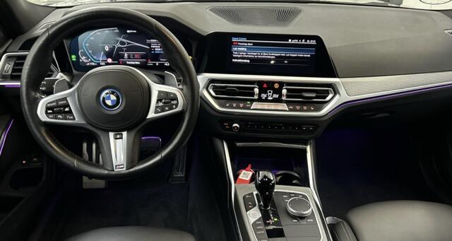 BMW 3-SERIE 330e M Sport | Trekhaak | Achteruitrijcamera | Adaptieve Cruise