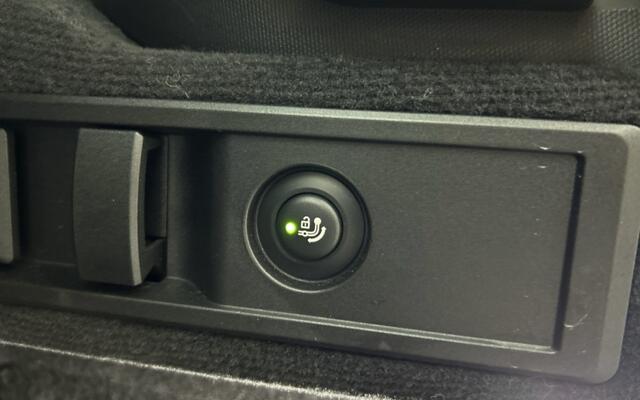 BMW 3-SERIE 330e M Sport | Trekhaak | Achteruitrijcamera | Adaptieve Cruise