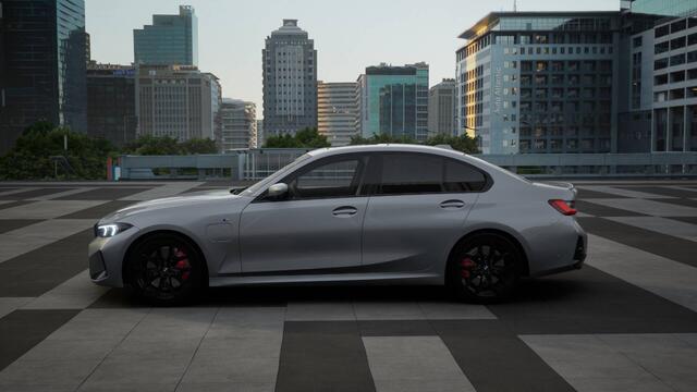 BMW 3-SERIE 330e High Executive M Sport Automaat / Schuif-kanteldak / Sportstoelen / Adaptieve LED / Comfort Access / Parking Assistant Plus / Stuurverwarming