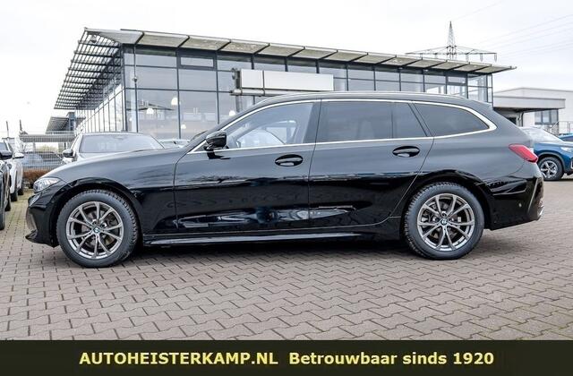 BMW 3-SERIE Touring 320d 190 PK ACC Trekhaak Sportstoelen LED Camera