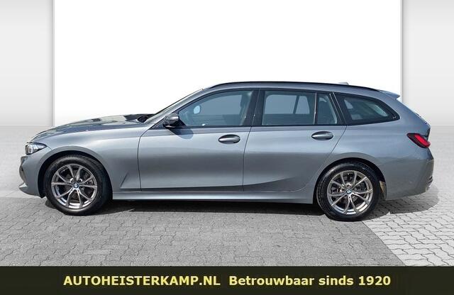 BMW 3-SERIE Touring 320d 190 PK Trekhaak Camera Keyless-Go LED EL. Stoelbediening