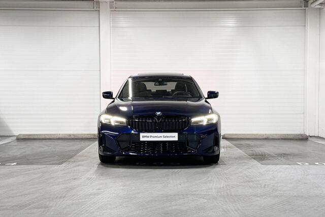 BMW 3-SERIE Sedan 320i | M-Sport Pro | Comfort Pack | Schuif-/kanteldak | Comfort Access