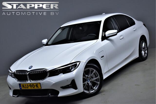 BMW 3-SERIE 330e 292pk Sport Line Plus 1eEig. Dealer OH Carplay/Virtual/Camera/Sportstoelen/Leer/Navi/Led/Lmv