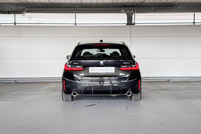 BMW 3-SERIE Touring 330i xDrive