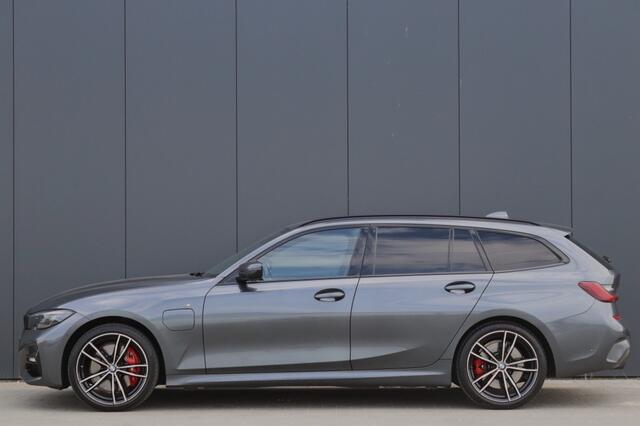 BMW 3-SERIE 320e M Sport Plug-in Hybrid 19 inch Laser 1e eig