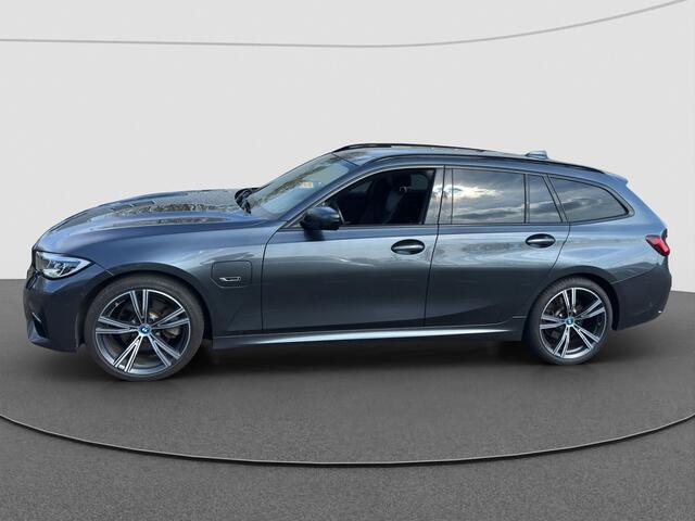 BMW 3-SERIE Touring 320e M-Sport | Head-Up | 19'' | Shadow Line