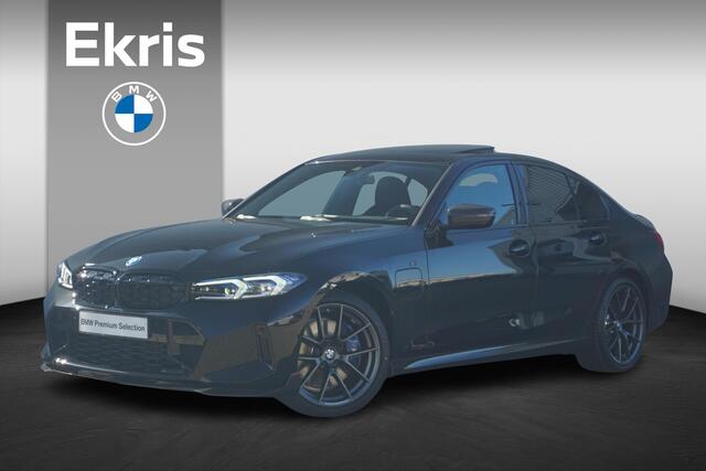 BMW 3-SERIE Sedan 320e M Sportpakket 19'' / Schuif-/kanteldak / Stuurwielrand verwarming / Carbon M Performance pakket