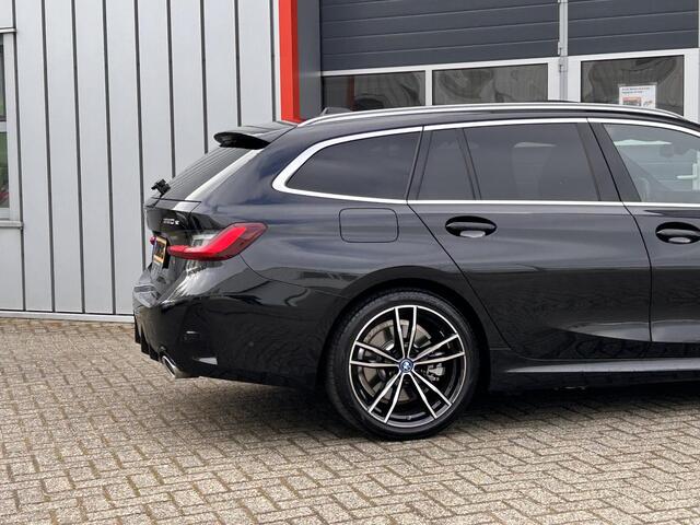 BMW 3-SERIE Touring 320e | M pakket | Pano | H&K | Head Up | LED |