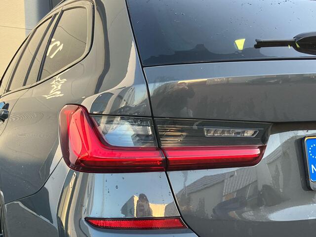 BMW 3-SERIE Touring 330e xDrive High Executive