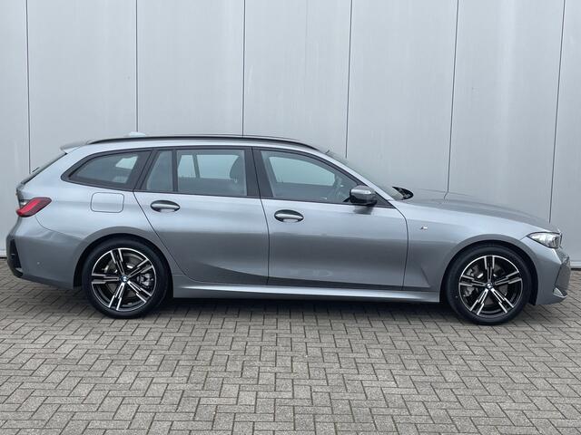 BMW 3-SERIE Touring 330i M-Sport Touring Automaat Navigatie, Climate Control, Adaptive Cruise Control, LED, 18"Lm, Half Leder/Alcantara
