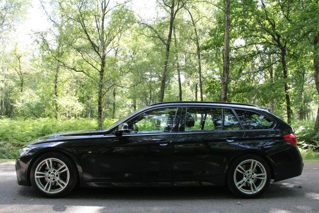 BMW 3-SERIE Touring 330D High Executive | Pano | Trekhaak | 360° camera