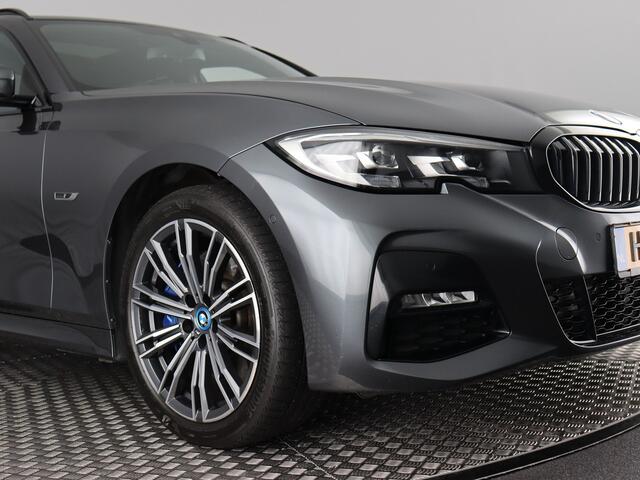BMW 3-SERIE Touring 330e Business Edition + M Sport (Pano / Navi / Cruise / Camera / Carplay)