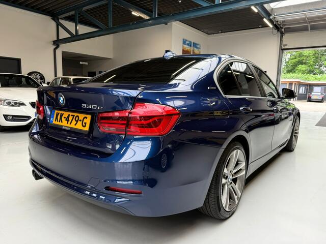 BMW 3-SERIE 330e Centennial High Executive LED Lederen Sportstoelen