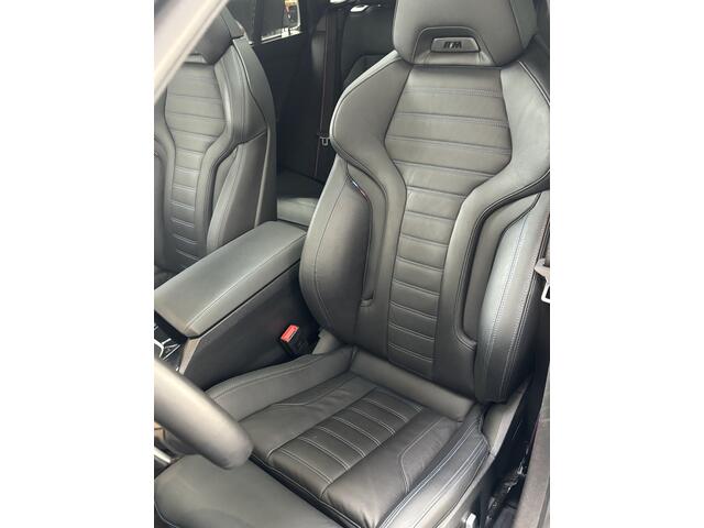 BMW 3-SERIE Touring 330e xDrive CAMERA / NL AUTO / M STOELEN / TREKHAAK / M PAKKET