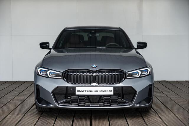 BMW 3-SERIE Sedan 320i M Sportpakket / HiFi systeem / Draadloos oplaadstation