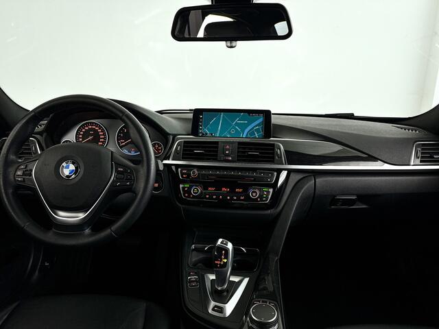 BMW 3-SERIE 330e High Executive | Stoelverwarming