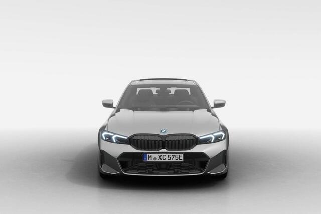 BMW 3-SERIE Sedan 330e | M Sport Pro | Comfort Pack | Harman-Kardon Sound System | Active Cruise Control