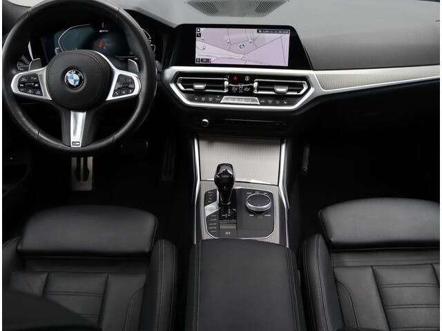BMW 3-SERIE 330e M-sport | Schuifdak | Leder | H&K | 360 Camera | Org. NL