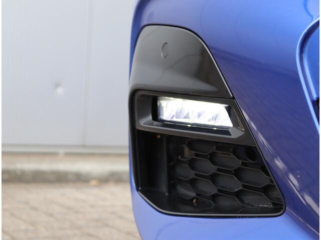 BMW 3-SERIE 330e M-sport | Schuifdak | Leder | H&K | 360 Camera | Org. NL