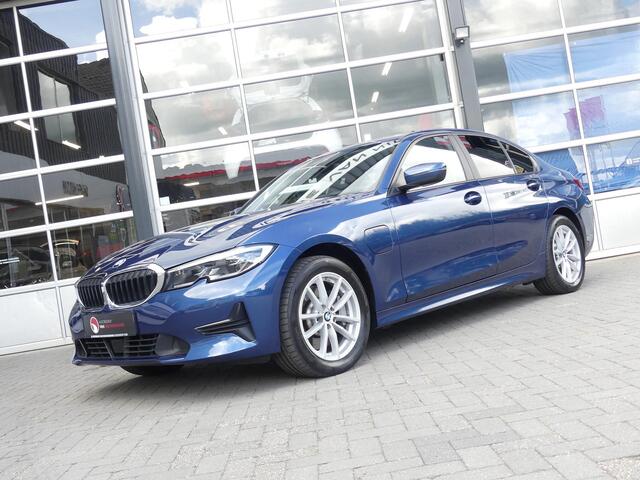 BMW 3-SERIE 330e xDrive *10 jaar garantie