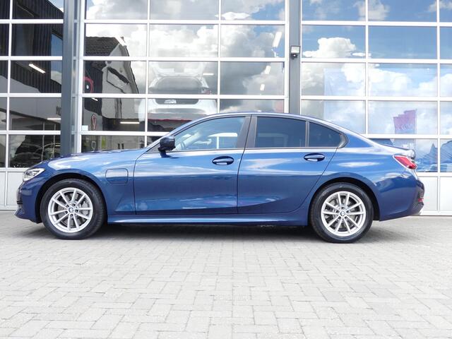 BMW 3-SERIE 330e xDrive *10 jaar garantie