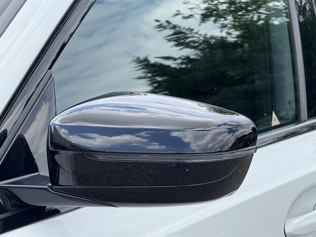 BMW 3-SERIE Touring 330e | M-Sport Pro | M-Performance | 20'' | Camera | Getint Glas | HiFi